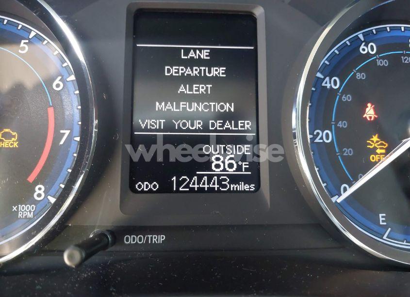 Photo 7 of 2017 Toyota Corolla LE (VIN 5YFBURHEXHP693355)