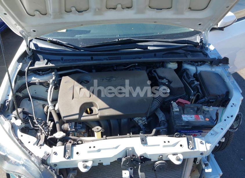 Photo 10 of 2017 Toyota Corolla SE (VIN 5YFBURHEXHP699317)