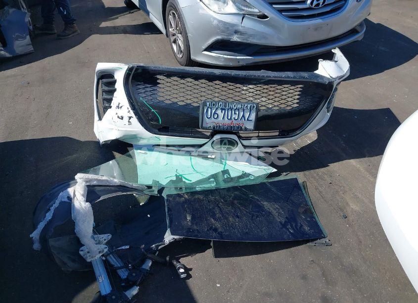 Photo 12 of 2017 Toyota Corolla SE (VIN 5YFBURHEXHP699317)