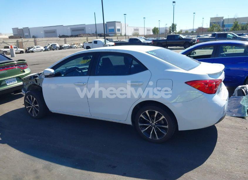 Photo 15 of 2017 Toyota Corolla SE (VIN 5YFBURHEXHP699317)