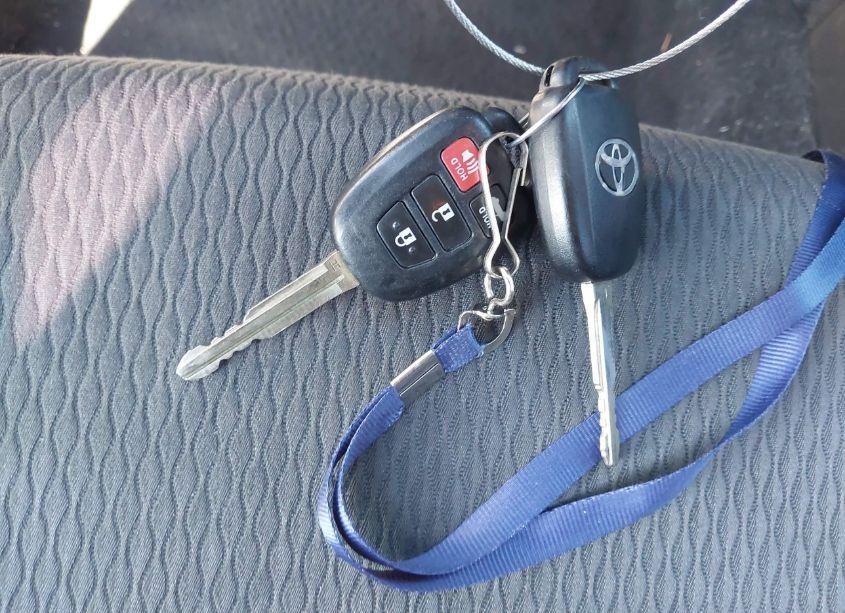 Photo 11 of 2017 Toyota Corolla LE (VIN 5YFBURHEXHP717931)