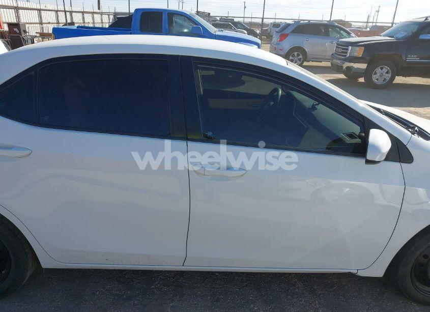 Photo 14 of 2017 Toyota Corolla LE (VIN 5YFBURHEXHP724295)