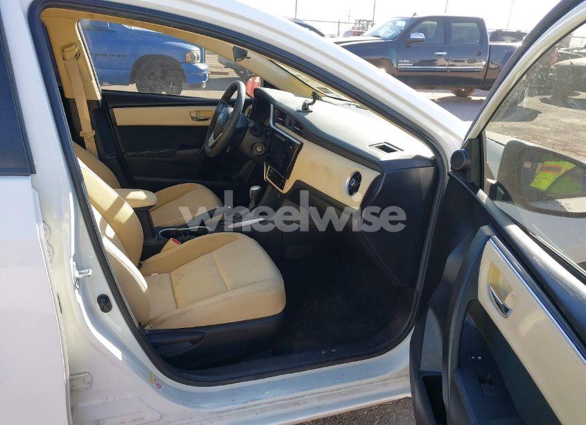 Photo 5 of 2017 Toyota Corolla LE (VIN 5YFBURHEXHP724295)