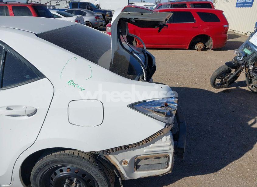 Photo 6 of 2017 Toyota Corolla LE (VIN 5YFBURHEXHP724295)