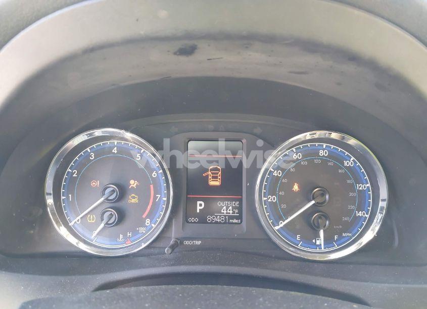 Photo 7 of 2017 Toyota Corolla LE (VIN 5YFBURHEXHP724295)