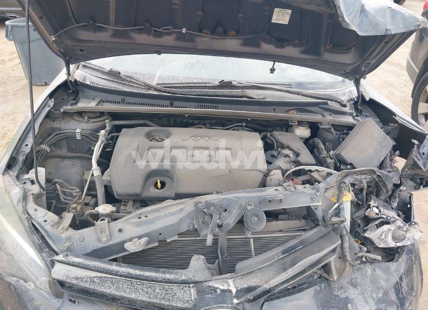 Photo 10 of 2017 Toyota Corolla LE (VIN 5YFBURHEXHP725429)