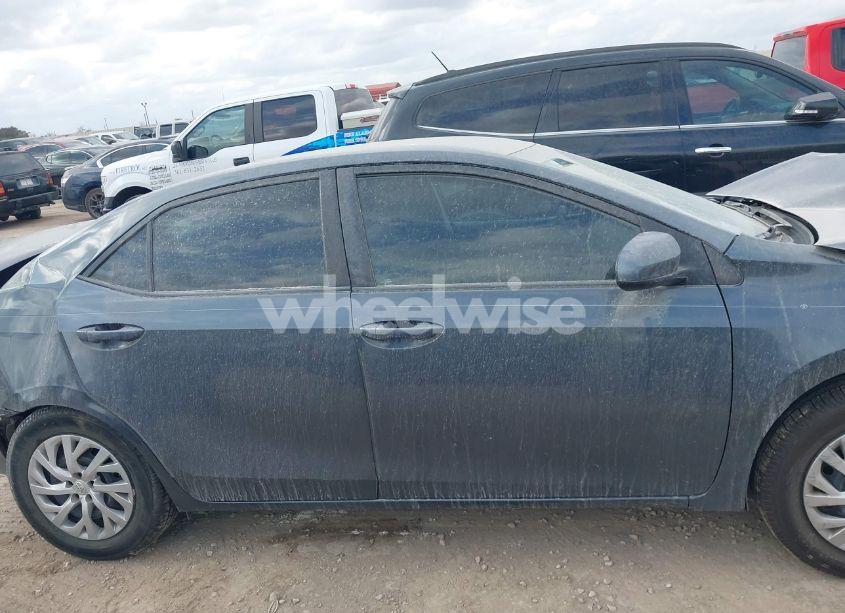 Photo 14 of 2017 Toyota Corolla LE (VIN 5YFBURHEXHP725429)