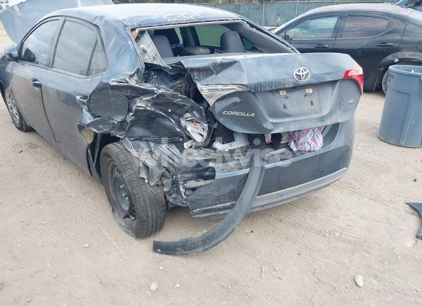 Photo 18 of 2017 Toyota Corolla LE (VIN 5YFBURHEXHP725429)