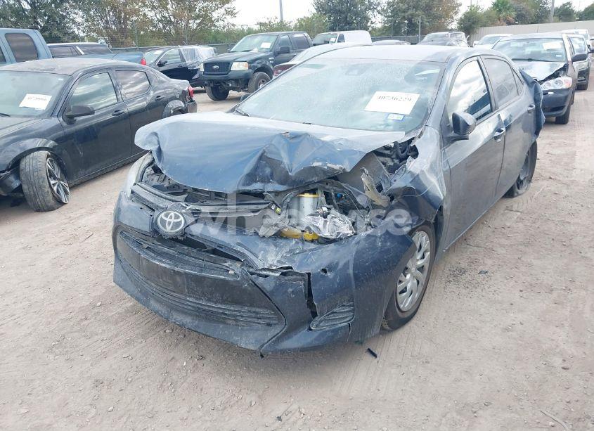 Photo 6 of 2017 Toyota Corolla LE (VIN 5YFBURHEXHP725429)