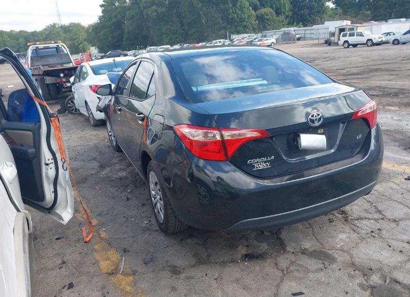 Photo 3 of 2017 Toyota Corolla LE (VIN 5YFBURHEXHP725656)