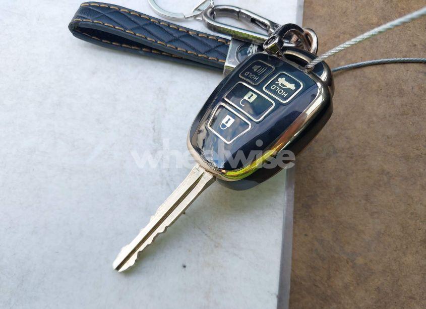 Photo 11 of 2017 Toyota Corolla SE (VIN 5YFBURHEXHP728122)