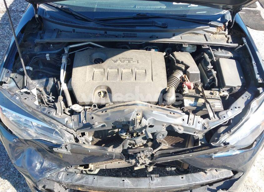 Photo 10 of 2017 Toyota Corolla L/LE/SE/SE SPECIAL EDITION/XLE/XSE (VIN 5YFBURHEXHP733935)