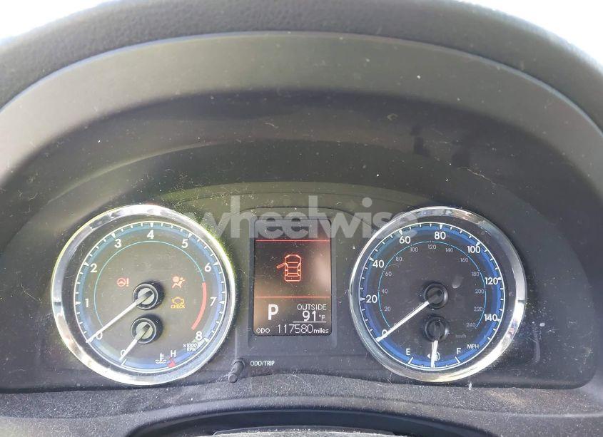 Photo 7 of 2017 Toyota Corolla L/LE/SE/SE SPECIAL EDITION/XLE/XSE (VIN 5YFBURHEXHP733935)