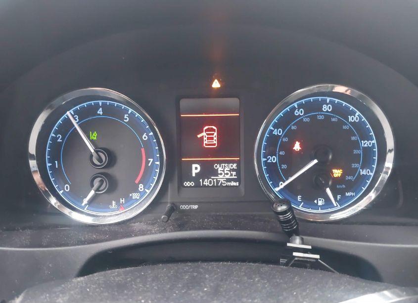 Photo 7 of 2018 Toyota Corolla LE (VIN 5YFBURHEXJP747503)