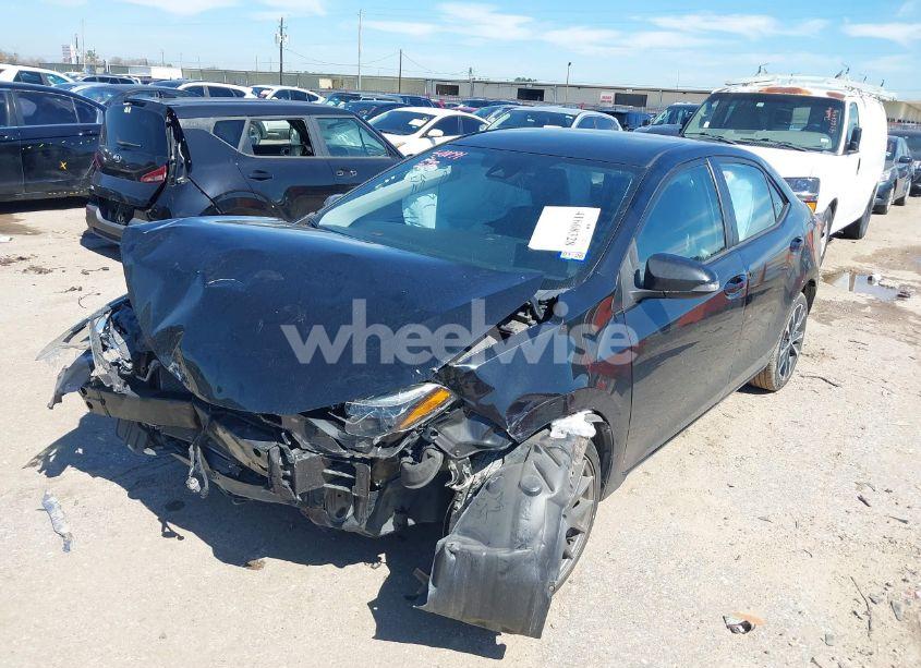 Photo 6 of 2018 Toyota Corolla SE (VIN 5YFBURHEXJP761241)