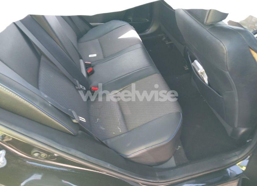 Photo 8 of 2018 Toyota Corolla SE (VIN 5YFBURHEXJP761241)