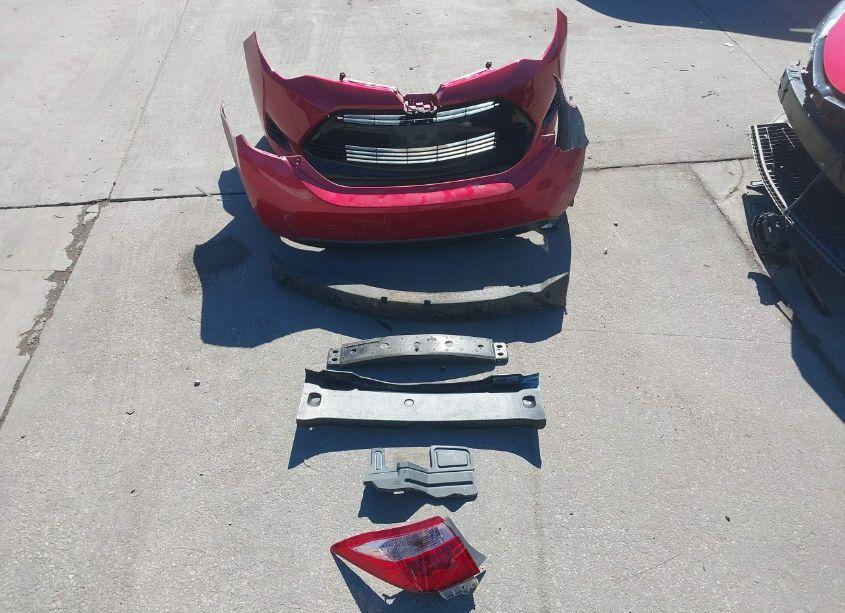 Photo 12 of 2018 Toyota Corolla LE (VIN 5YFBURHEXJP770005)