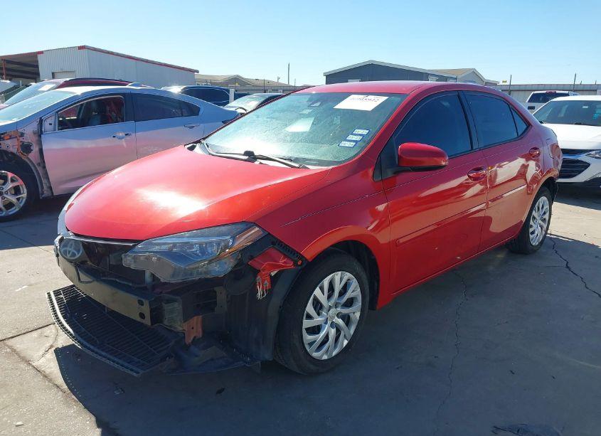 Photo 2 of 2018 Toyota Corolla LE (VIN 5YFBURHEXJP770005)