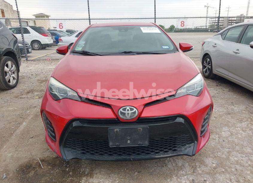 Photo 12 of 2018 Toyota Corolla SE (VIN 5YFBURHEXJP772448)