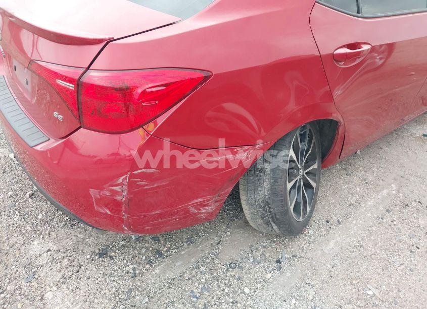 Photo 6 of 2018 Toyota Corolla SE (VIN 5YFBURHEXJP772448)