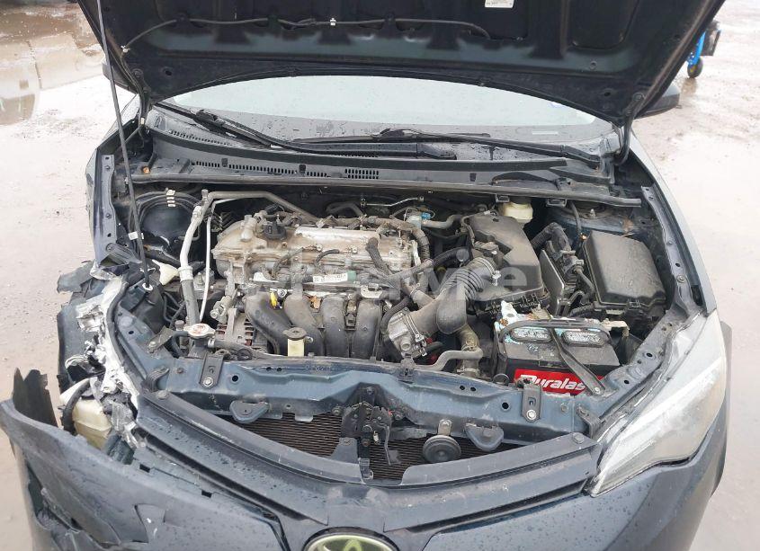 Photo 10 of 2018 Toyota Corolla LE (VIN 5YFBURHEXJP782946)