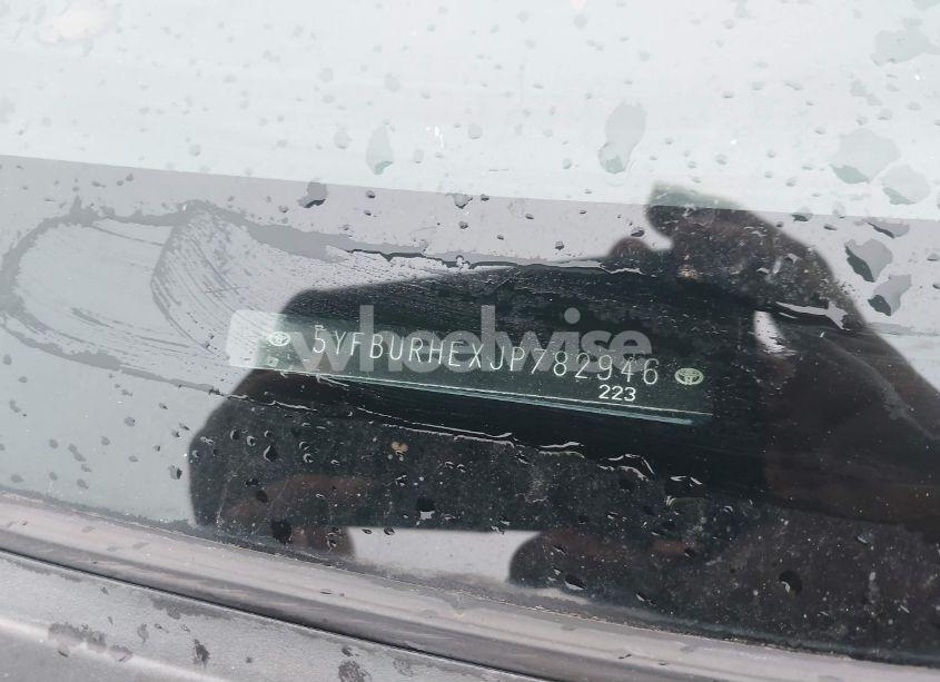 Photo 9 of 2018 Toyota Corolla LE (VIN 5YFBURHEXJP782946)