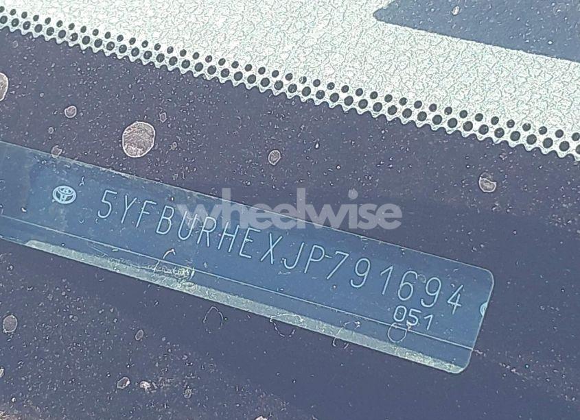 Photo 18 of 2018 Toyota Corolla L/LE/SE/XLE/XSE (VIN 5YFBURHEXJP791694)