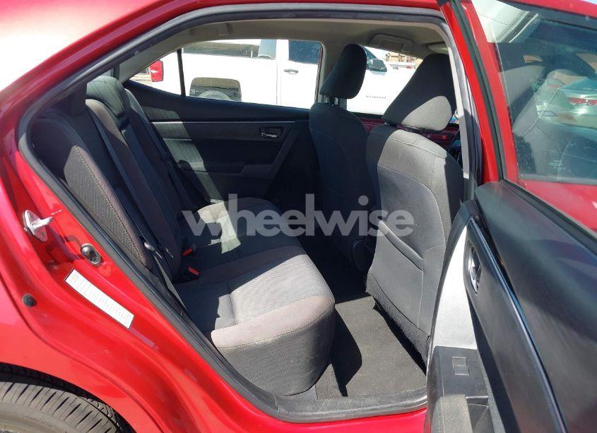 Photo 8 of 2018 Toyota Corolla L/LE/SE/XLE/XSE (VIN 5YFBURHEXJP791694)