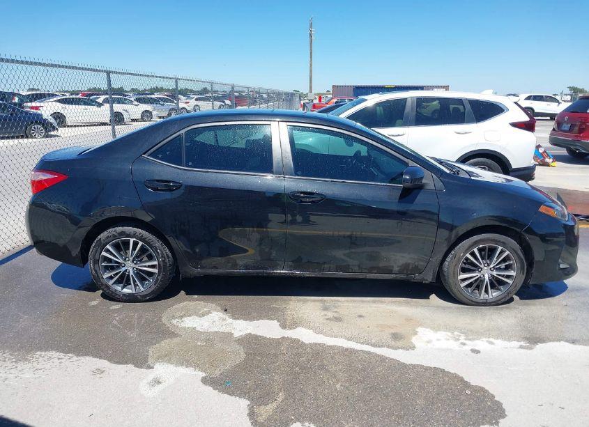 Photo 13 of 2018 Toyota Corolla LE (VIN 5YFBURHEXJP827769)
