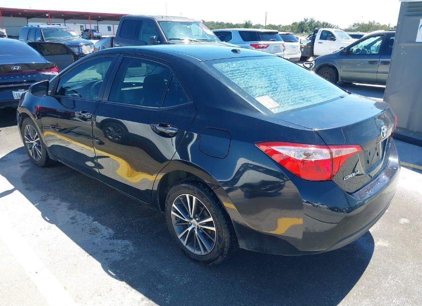 Photo 3 of 2018 Toyota Corolla LE (VIN 5YFBURHEXJP827769)