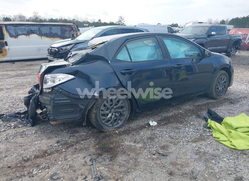 Photo 4 of 2018 Toyota Corolla LE (VIN 5YFBURHEXJP831675)