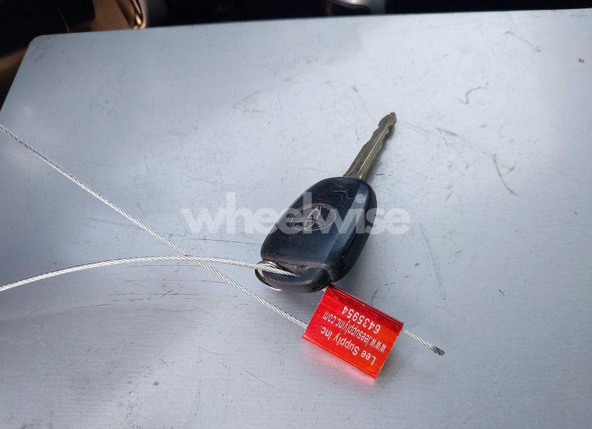 Photo 11 of 2018 Toyota Corolla LE (VIN 5YFBURHEXJP852509)