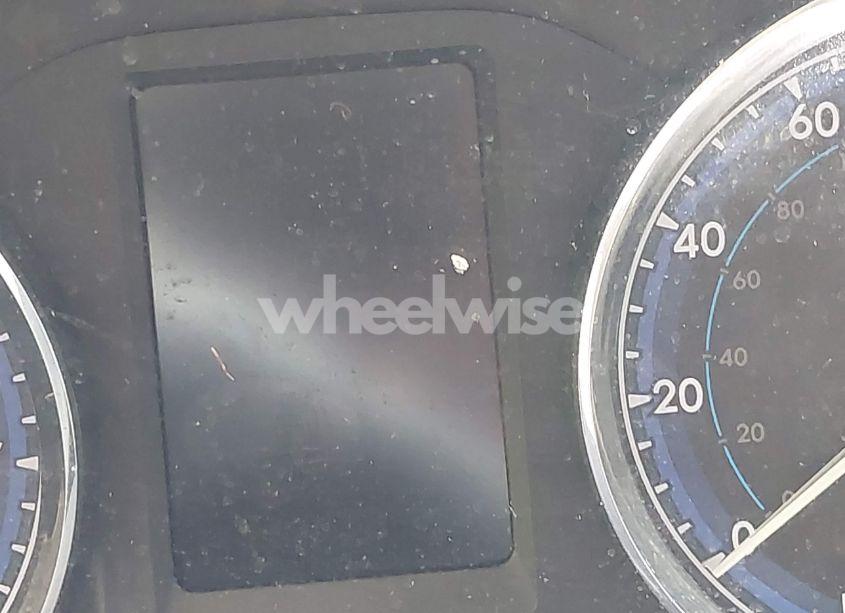 Photo 15 of 2019 Toyota Corolla LE (VIN 5YFBURHEXKP860465)