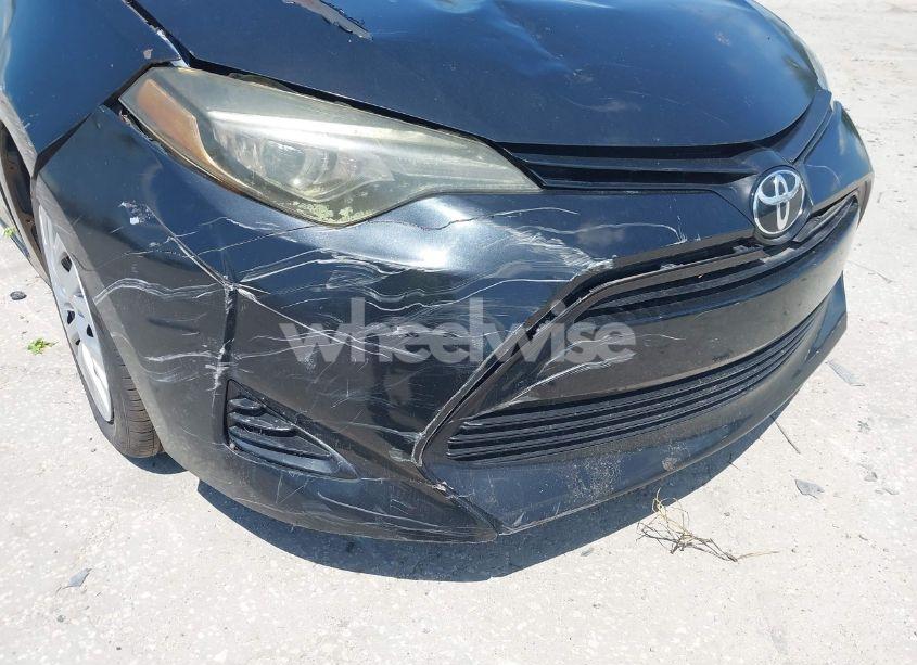 Photo 18 of 2019 Toyota Corolla LE (VIN 5YFBURHEXKP860465)