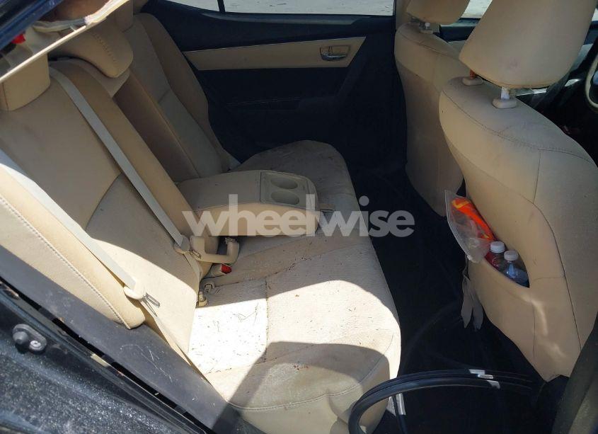 Photo 8 of 2019 Toyota Corolla LE (VIN 5YFBURHEXKP860465)