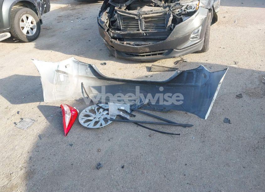 Photo 12 of 2019 Toyota Corolla LE (VIN 5YFBURHEXKP877203)