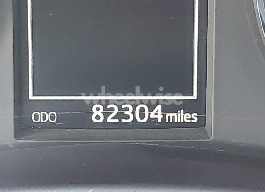 Photo 16 of 2019 Toyota Corolla SE (VIN 5YFBURHEXKP885270)