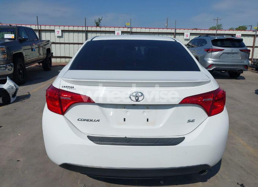 Photo 17 of 2019 Toyota Corolla SE (VIN 5YFBURHEXKP885270)