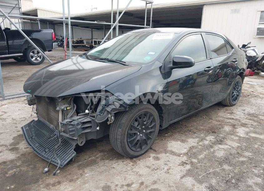 Photo 2 of 2019 Toyota Corolla LE (VIN 5YFBURHEXKP894213)