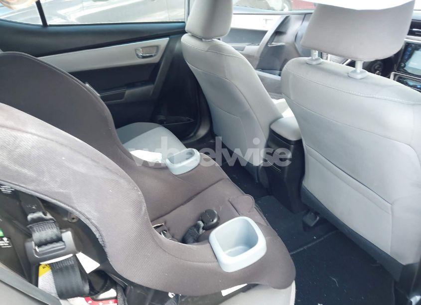 Photo 8 of 2019 Toyota Corolla LE (VIN 5YFBURHEXKP902312)
