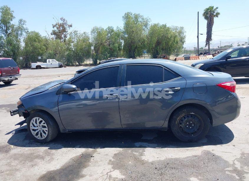 Photo 14 of 2019 Toyota Corolla LE (VIN 5YFBURHEXKP926609)