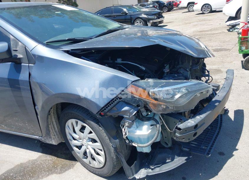 Photo 18 of 2019 Toyota Corolla LE (VIN 5YFBURHEXKP926609)