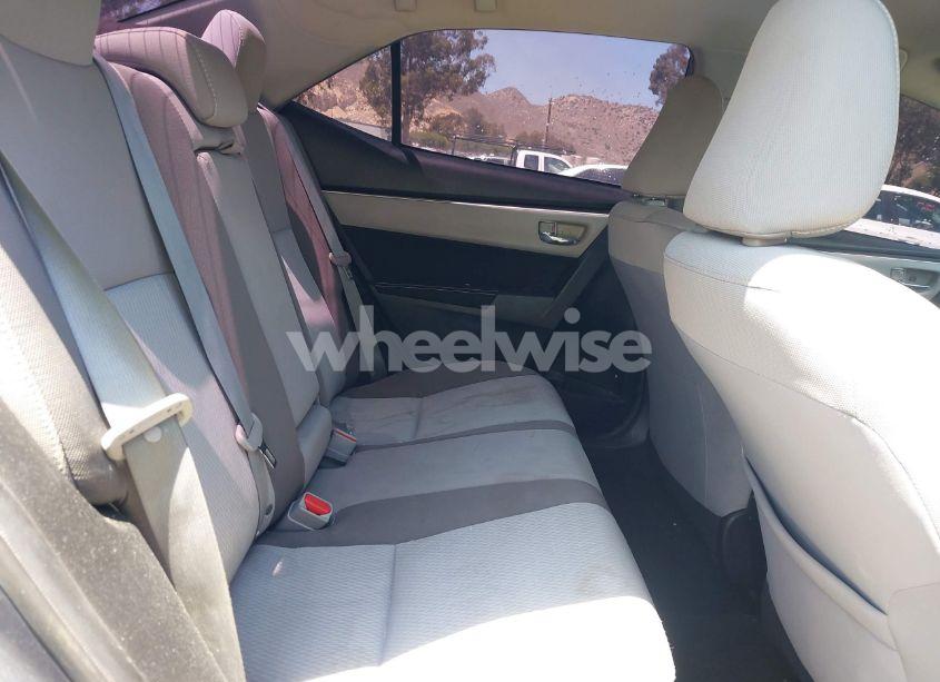 Photo 8 of 2019 Toyota Corolla LE (VIN 5YFBURHEXKP926609)