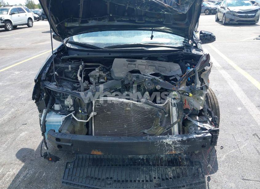 Photo 10 of 2019 Toyota Corolla LE (VIN 5YFBURHEXKP933883)