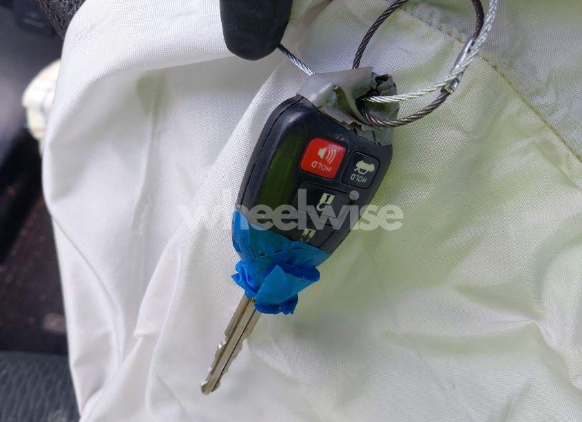 Photo 11 of 2019 Toyota Corolla LE (VIN 5YFBURHEXKP933883)