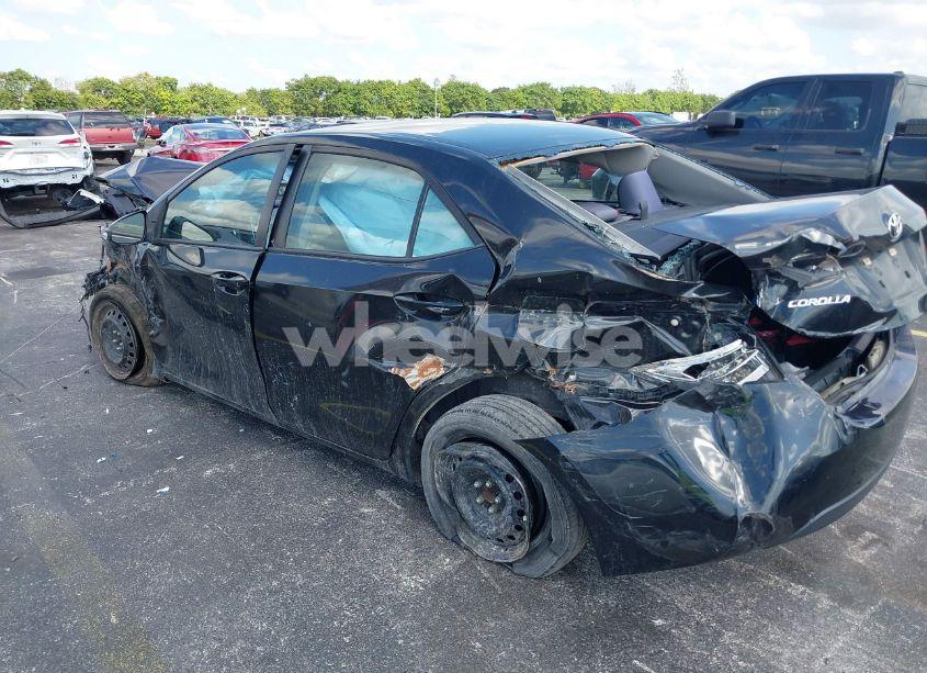 Photo 3 of 2019 Toyota Corolla LE (VIN 5YFBURHEXKP933883)