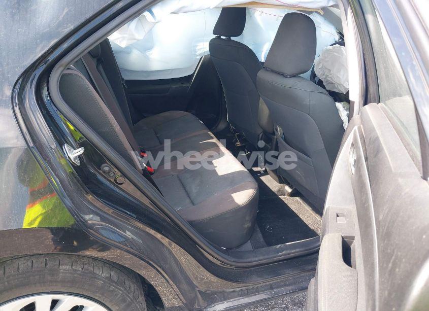 Photo 8 of 2019 Toyota Corolla LE (VIN 5YFBURHEXKP933883)