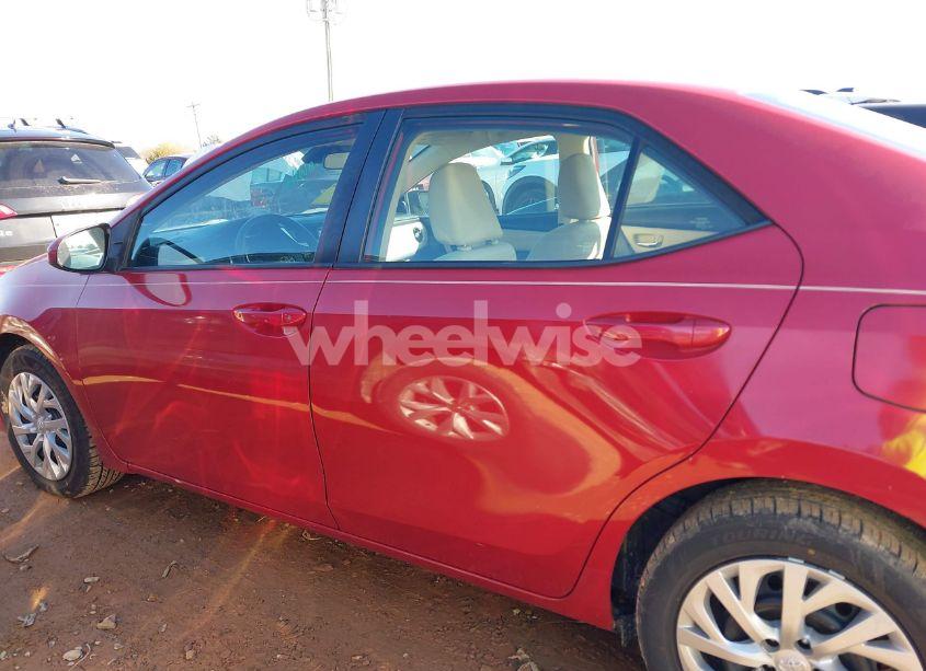 Photo 14 of 2019 Toyota Corolla (VIN 5YFBURHEXKP938033)