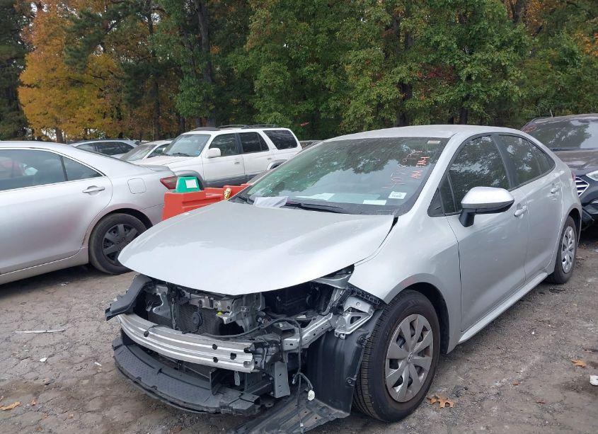 Photo 2 of 2022 Toyota Corolla L (VIN 5YFDPMAE0NP366259)