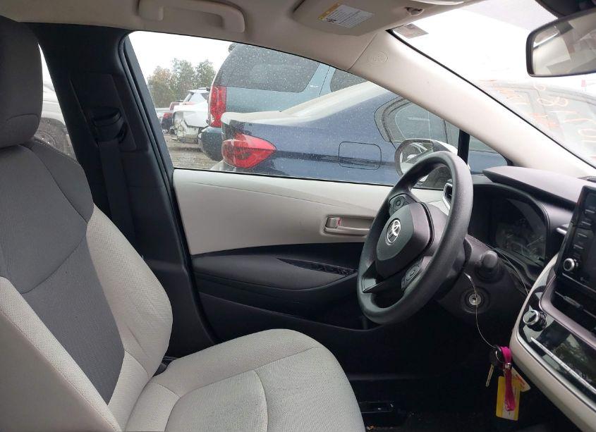 Photo 5 of 2022 Toyota Corolla L (VIN 5YFDPMAE0NP366259)
